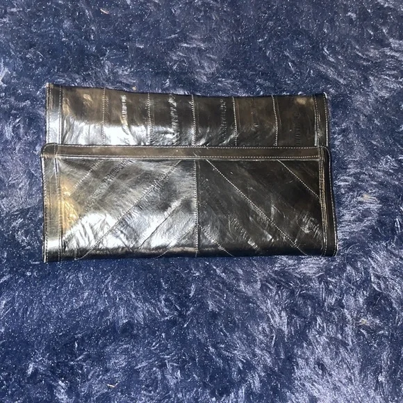 Black Clutch - Picture 5 of 6